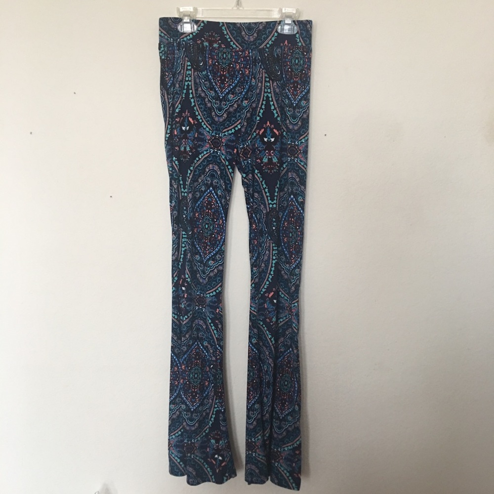 Dark blue paisley design flowy pants